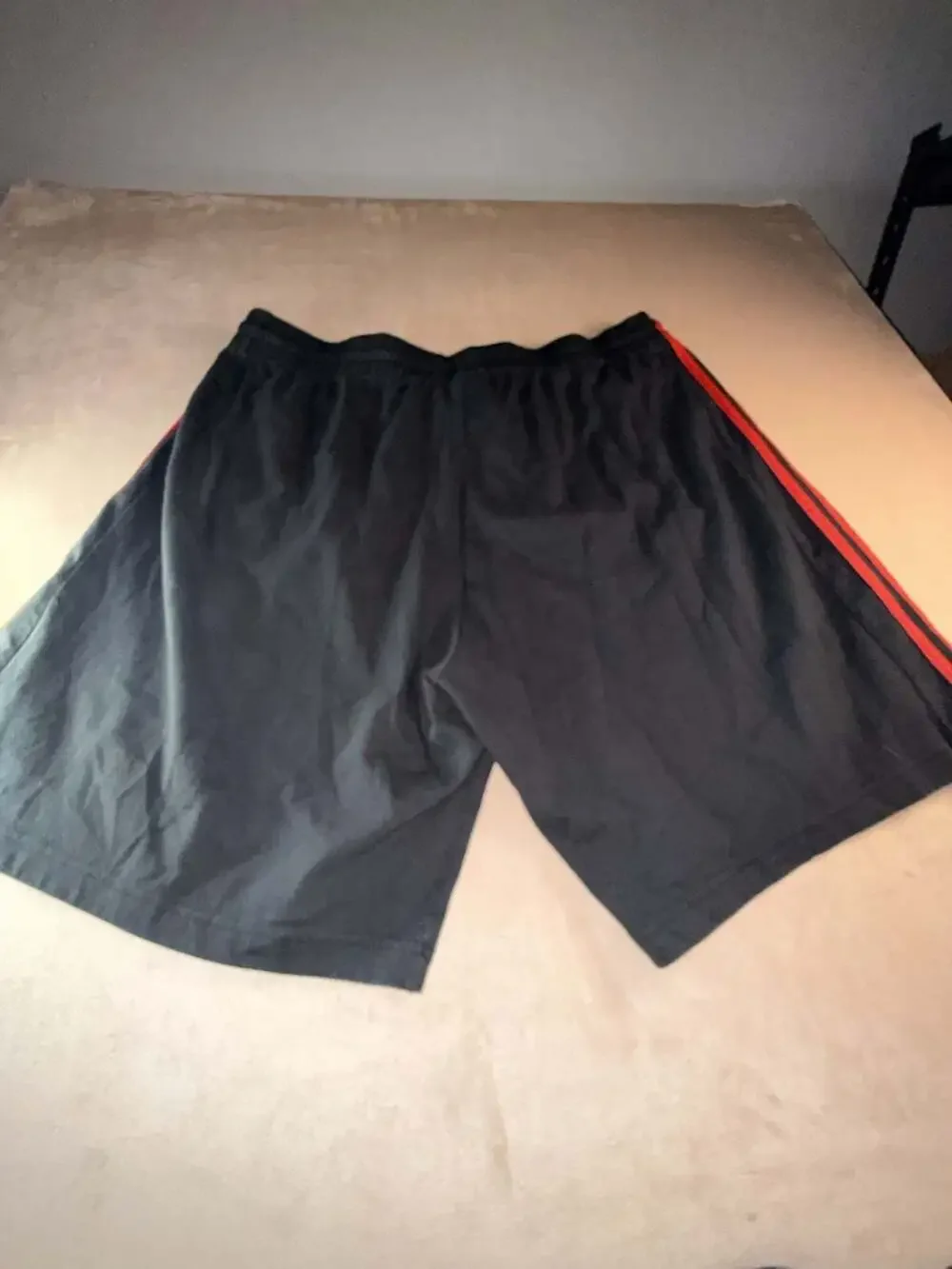Adidas Men's 3-Stripes cotton Athletic Training Shorts in Black/Red (BoxA3-2032)